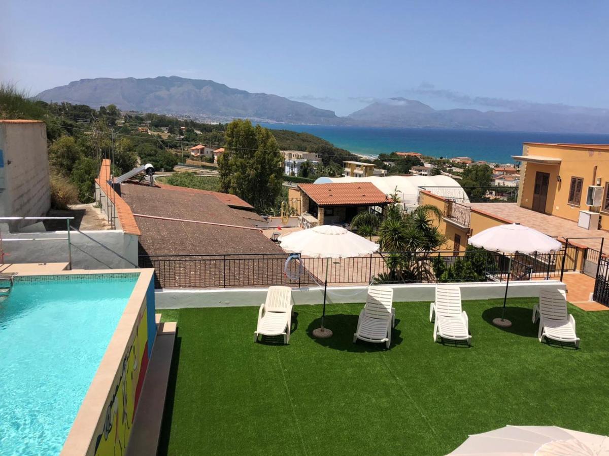 Case Vacanze Piccolo Balestrate Bagian luar foto