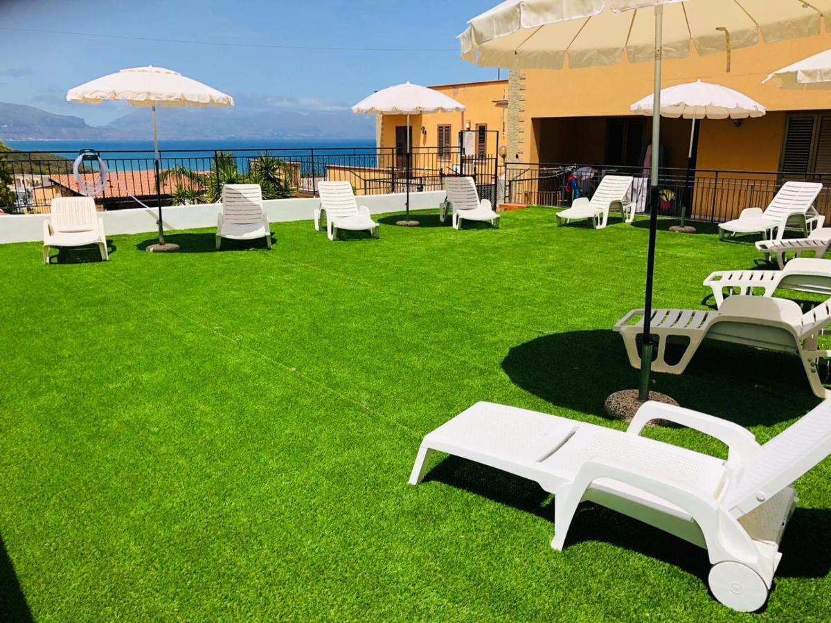 Case Vacanze Piccolo Balestrate Bagian luar foto