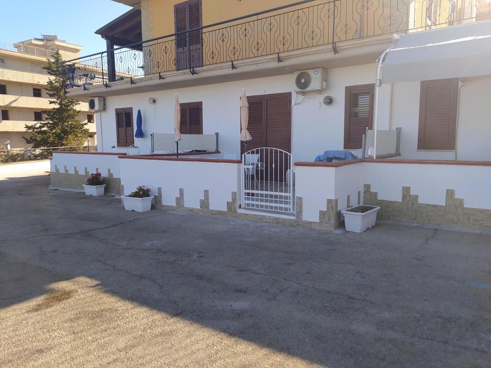 Case Vacanze Piccolo Balestrate Bagian luar foto