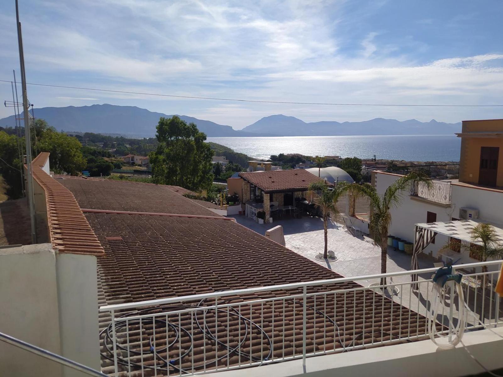 Case Vacanze Piccolo Balestrate Bagian luar foto