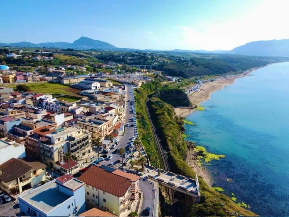 Case Vacanze Piccolo Balestrate Bagian luar foto