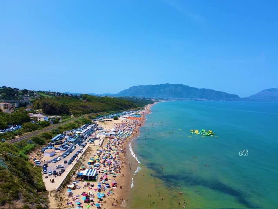 Case Vacanze Piccolo Balestrate Bagian luar foto