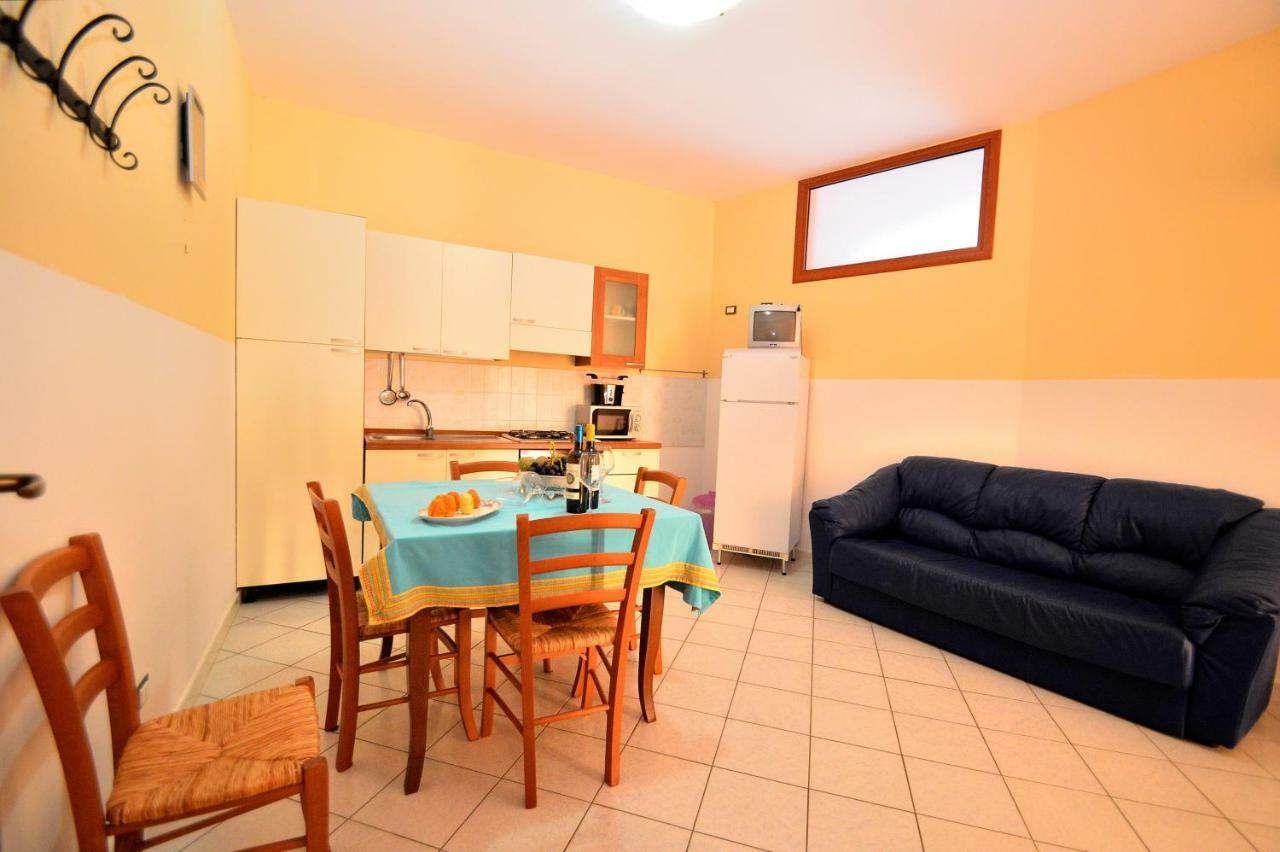 Case Vacanze Piccolo Balestrate Bagian luar foto